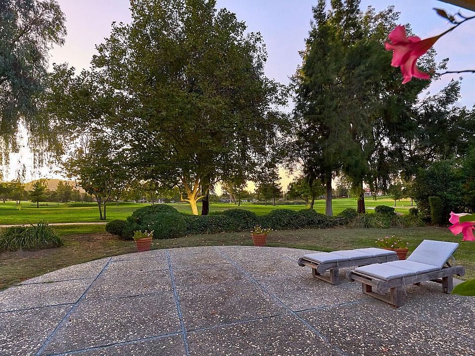 1st image of 1251 Chateau Dr