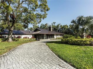 1000 Brightwaters Blvd NE, Saint Petersburg, FL 33704