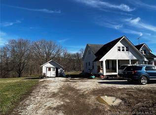 707 S Main St, English, IN