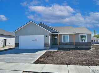 3148 Peacock Ln, Ammon, ID 83406