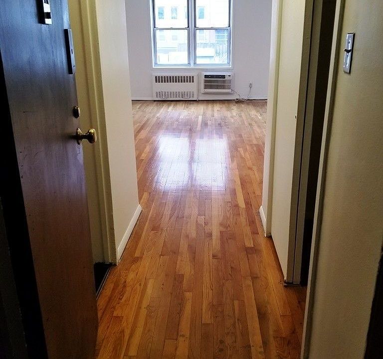 1st image of 25 W 13th St #5HNN