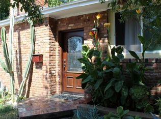 8430 Ranchito Ave, Panorama City, CA 91402