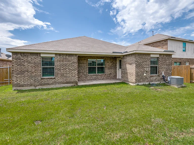 3121 Angus Dr — Photo 20
