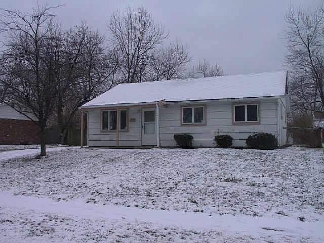1st image of 2448 N Winfield Ave