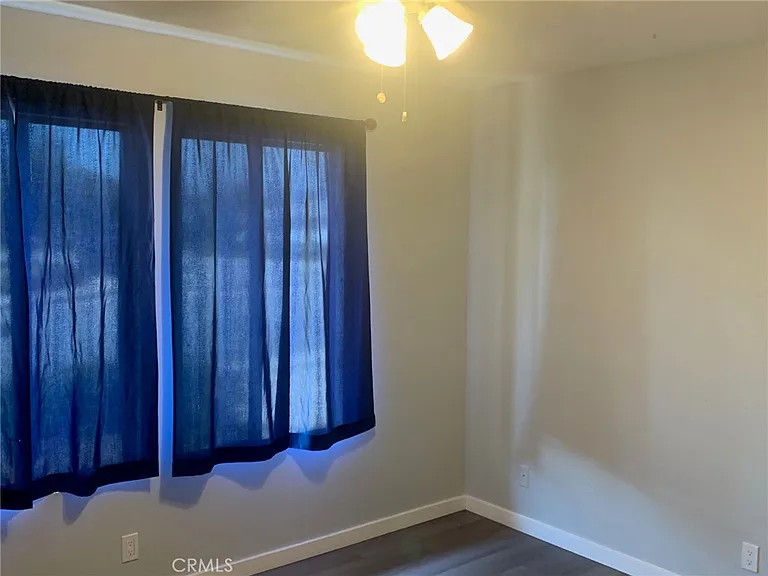 2114 Forbes Ave — Photo 9