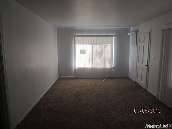4th image of 2500 Greenwood Ave
