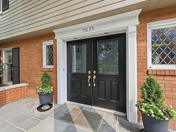 3rd image of 2625 Fairgreen Dr