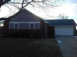 8929 E Dos Rios St, Wichita, KS 67207