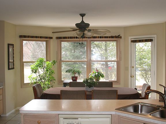 Family sized kitchen