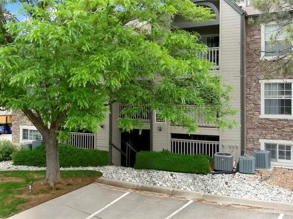 9180 E Arbor Circle #B, Englewood, CO 80111