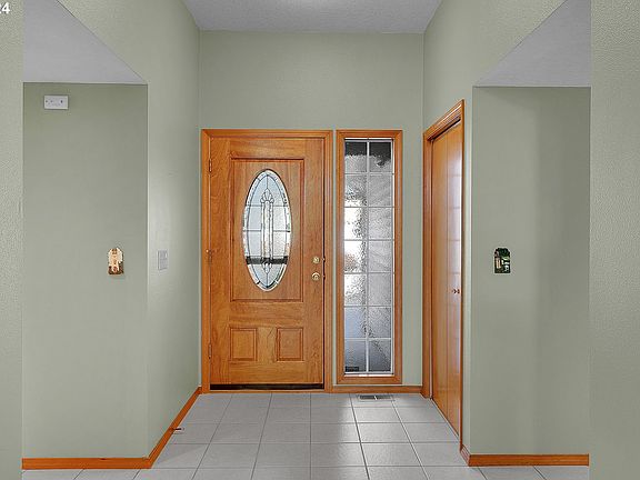 2nd image of 3001 SE 154th Ave