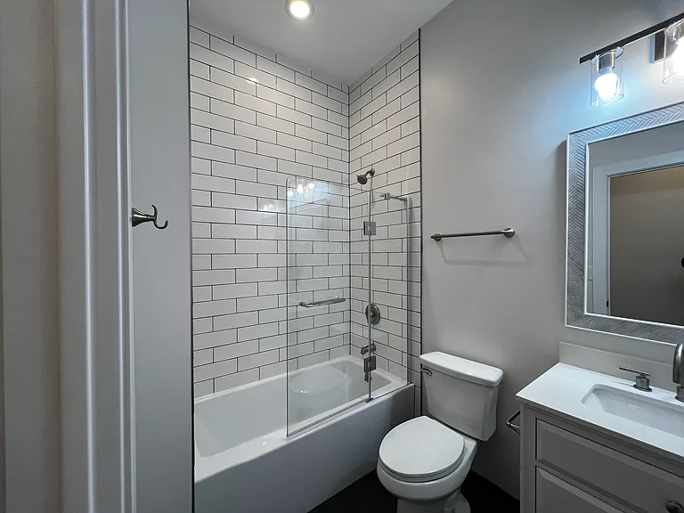 4819 Main St #204 — Photo 19