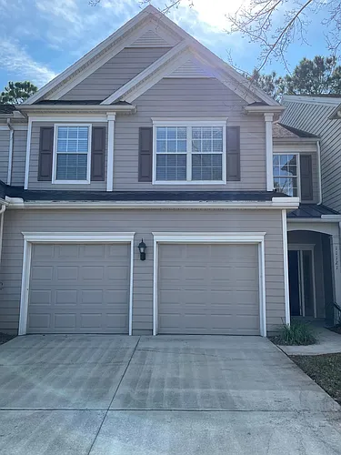 11121 Castlemain Cir S Photo 1