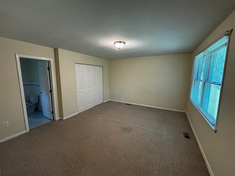 11503 Belair Rd — Photo 11