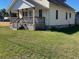 8237 Lewis Ave, Temperance, MI 48182