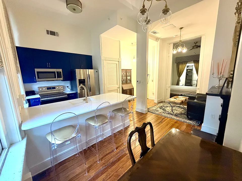 111 E Broad St #201
