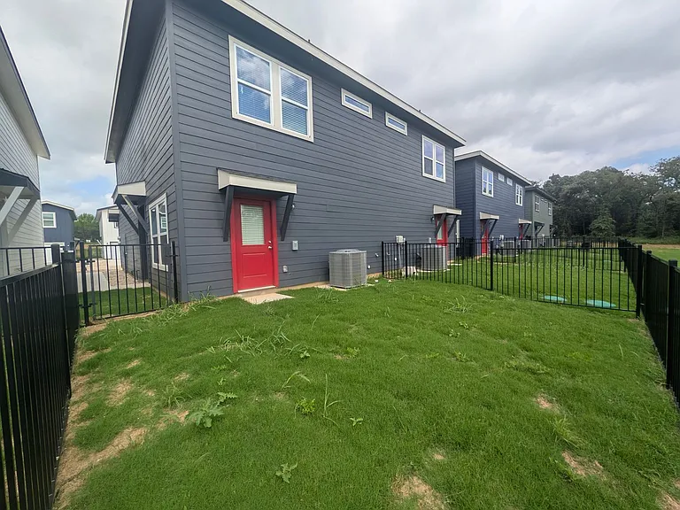3501 E Renfro St #114 — Photo 4