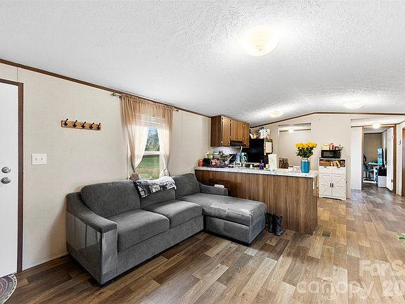 5th image of 3051 Shoal Rd