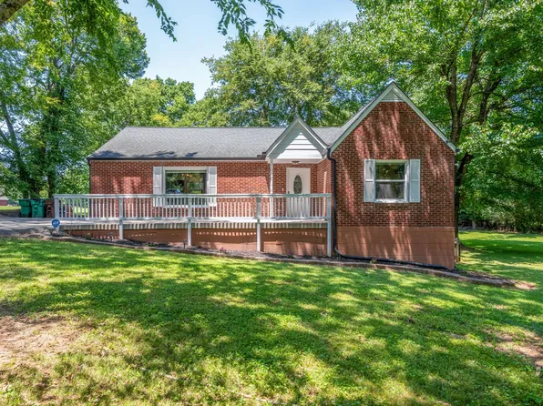 520 Nawakwa Trl, Madison, TN 37115