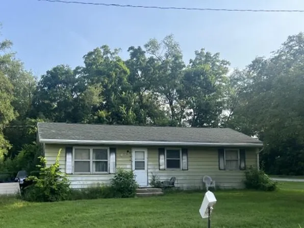 1021 East Henderson AVENUE, Beloit, WI 53511