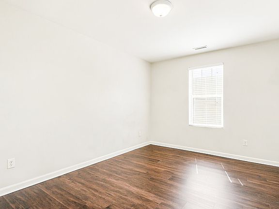 4th image of 195 Callahan Trl