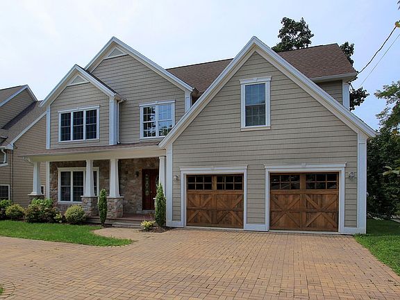 3rd image of 26 Anderson Hill Rd