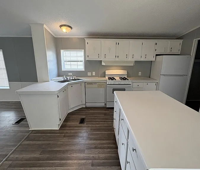 3810 S Thompson St #18 — Photo 5