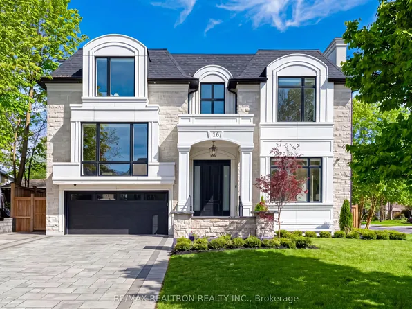 16 Ballyronan Rd, Toronto, ON M3B 1V1