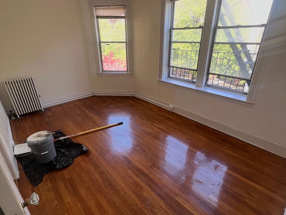 1st image of 4340 42nd St APT 2F