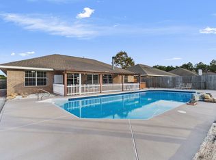 2177 Bromly Dr, Navarre, FL 32566