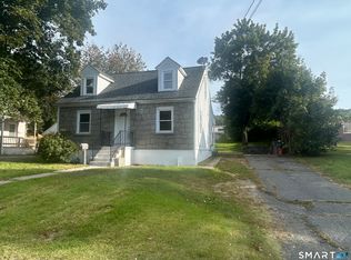 521 Rubber Ave, Naugatuck, CT 06770