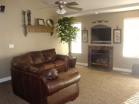 2nd image of 4529 W Park Hollow Ln