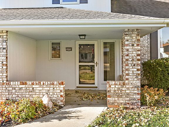 2nd image of 14729 Harvey Oaks Ave