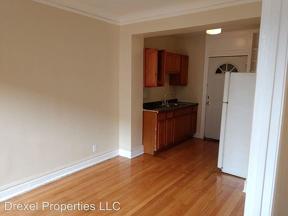 2nd image of 6334 N Artesian Ave APT 3A