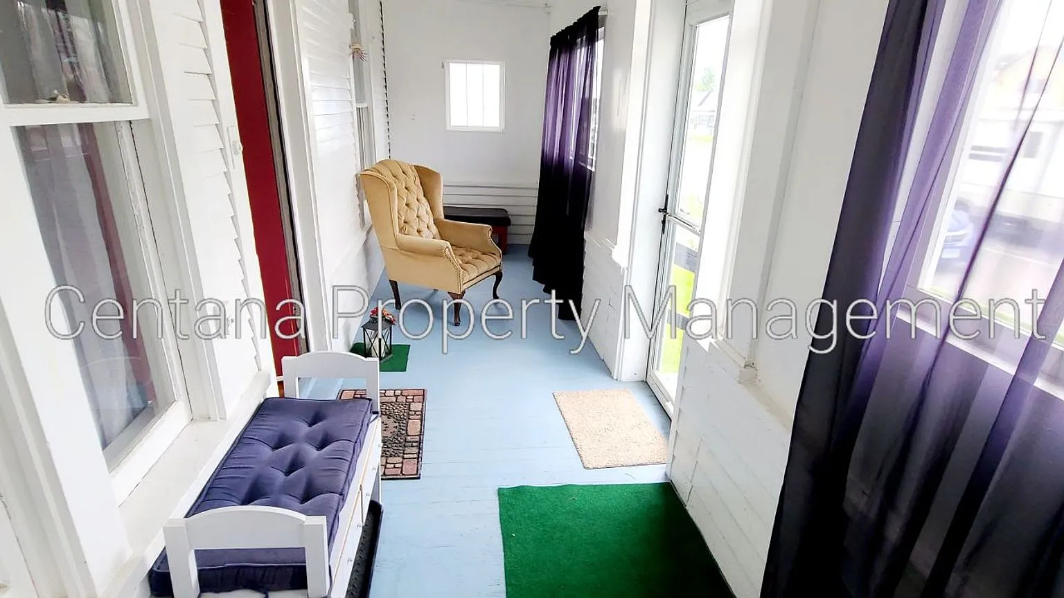 Cute 3 bed 2 bath in anaconda — Photo 4