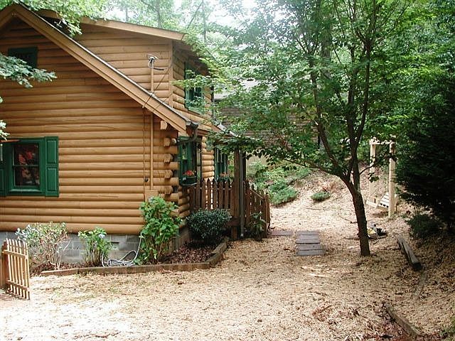True log cabin, inside and out