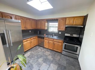 14731 17th Rd, Flushing, NY 11357