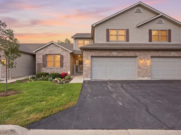 1442 Ridge Dr, Sycamore, IL 60178