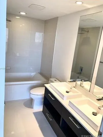 55 SW 9th St #21A — Photo 7