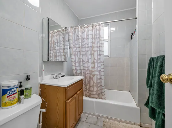 1414 Avenue H image 14 of 25