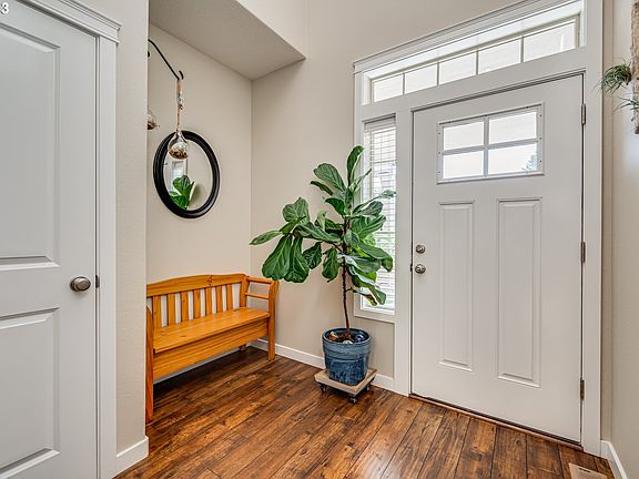 3rd image of 6107 NE 57th Pl