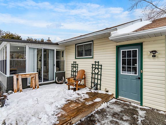 5th image of 3928 Edgehill Rd