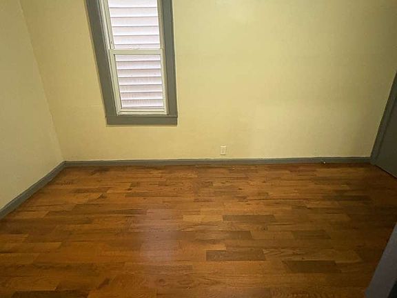 3rd image of 100 S 12th St Floor 1