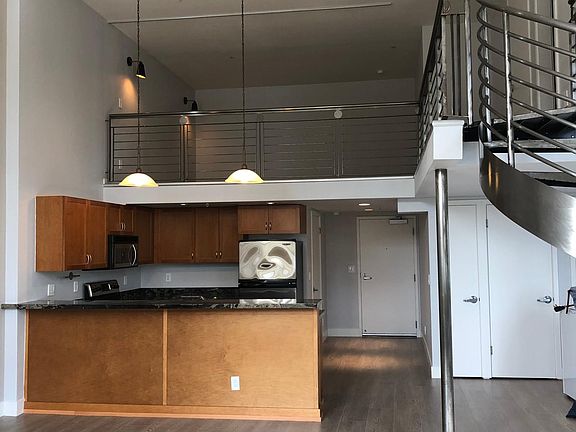4th image of 2900 22nd St