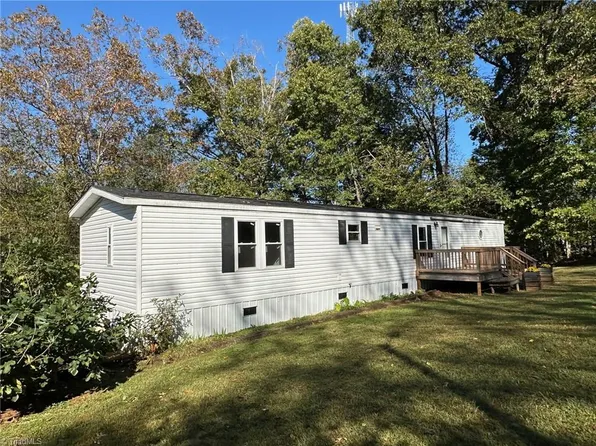 190 Beauty St, Elkin, NC 28621