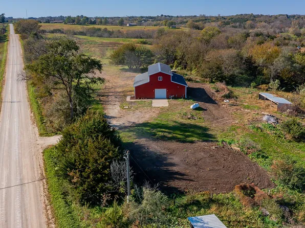 9203 Van Buren St, New Virginia, IA 50210