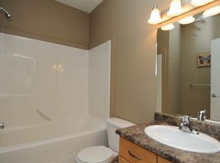 4304 139th Ave NW #1A, Edmonton, AB T5Y0H6