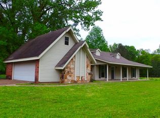 6338 Ridge Rd, Columbus, MS 39705