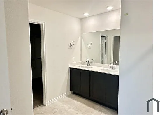 7404 Alfriston Pl — Photo 7