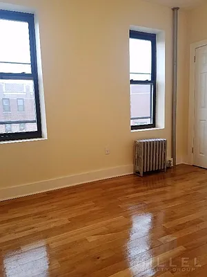 Rented by Hillel Realty Group | media 11